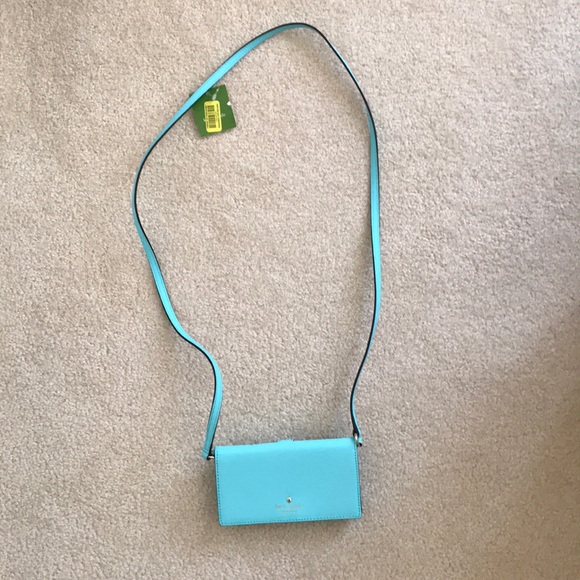 kate spade Handbags - Kate Spade New York IPhone crossbody